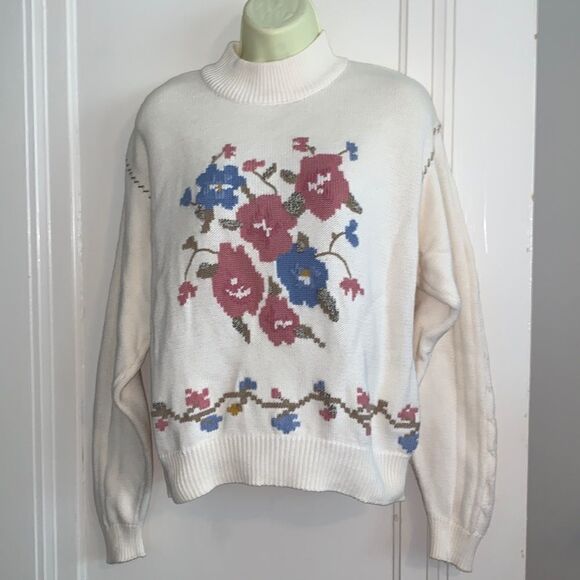 Vintage Sweaters - Vtg Lizsport cream floral long sleeved sweater